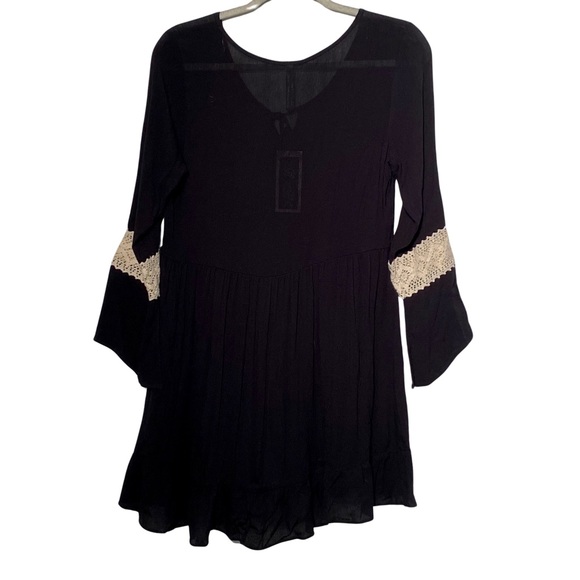 R n B NWT Black Baby Doll Peasant Boho Dress Bell Sleeves Crochet, Size M - Picture 2 of 15